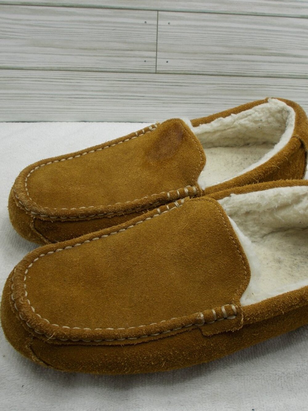 Koolaburra By UGG Mens 12 Suede 1105893 Faux Fur Moccasin Slippers